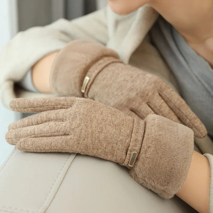 Elegant Winter Touchscreen Gloves™