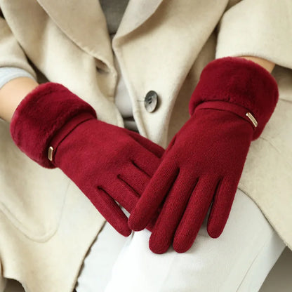 Elegant Winter Touchscreen Gloves™